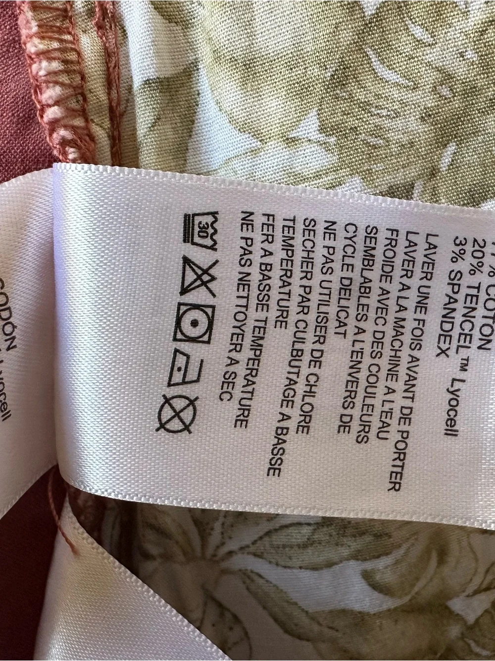 NWT Tommy Bahama Boracay Pimento 9 Inch Chino Shorts Size 35